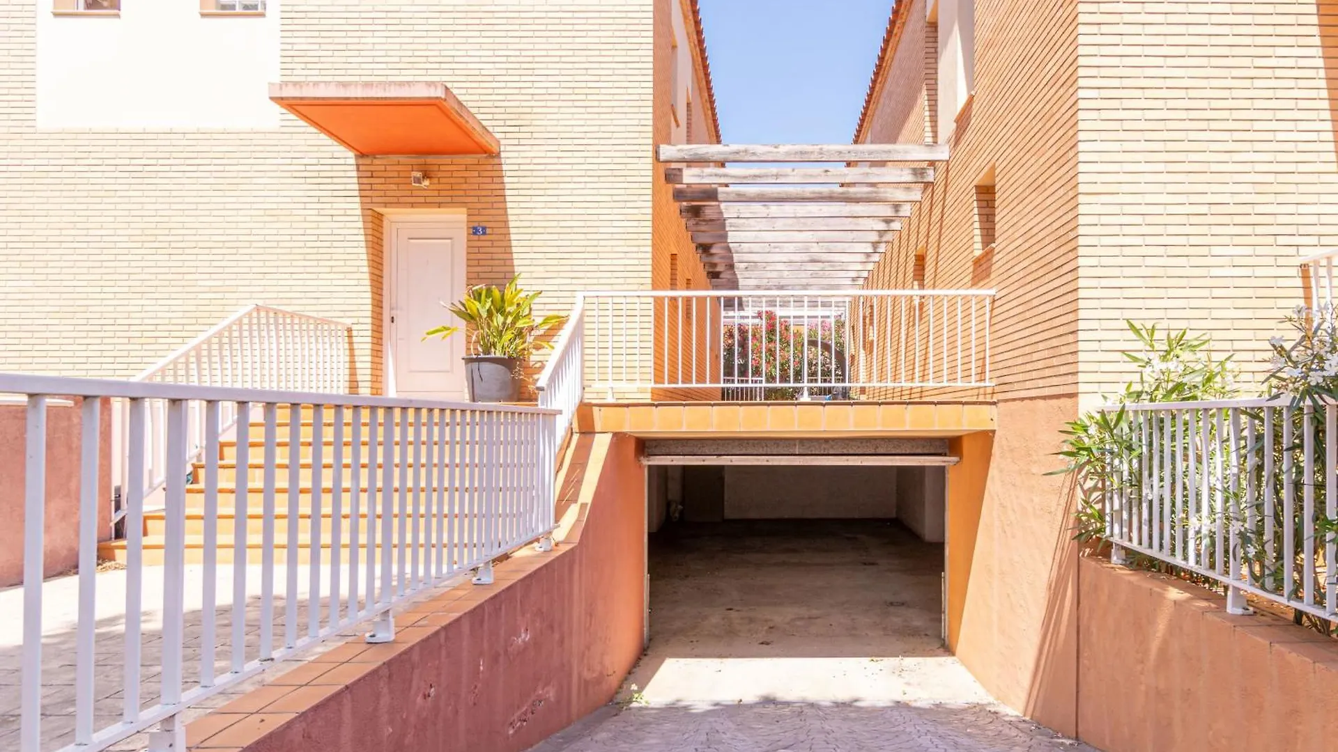 Jouvacations Villa 3 Freser Empuriabrava Spain