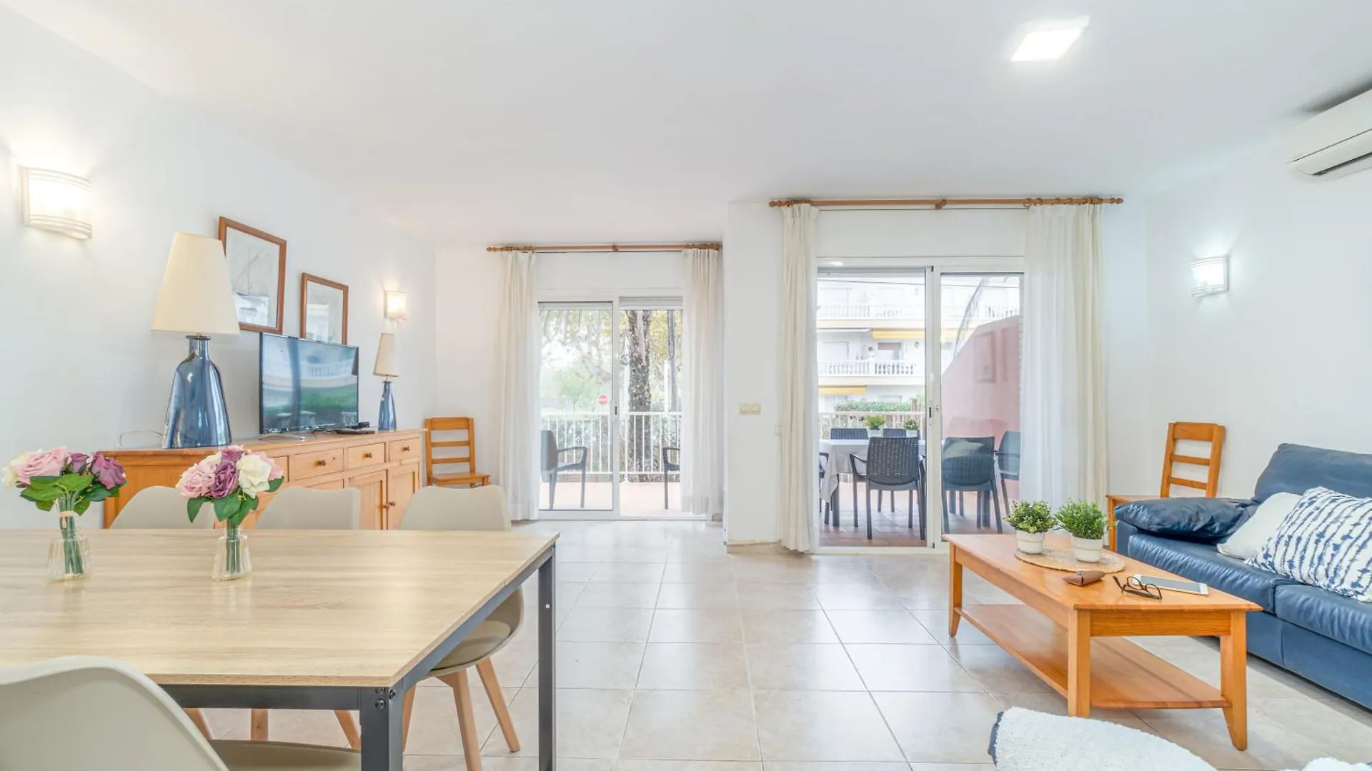 Chalet Jouvacations Villa 3 Freser Empuriabrava